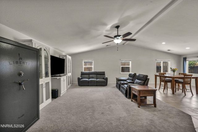 121 Bethpage Road, Dayton, NV 89403