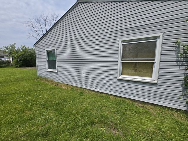 1954 E Lawrence Avenue, Chicago Heights, IL 60411