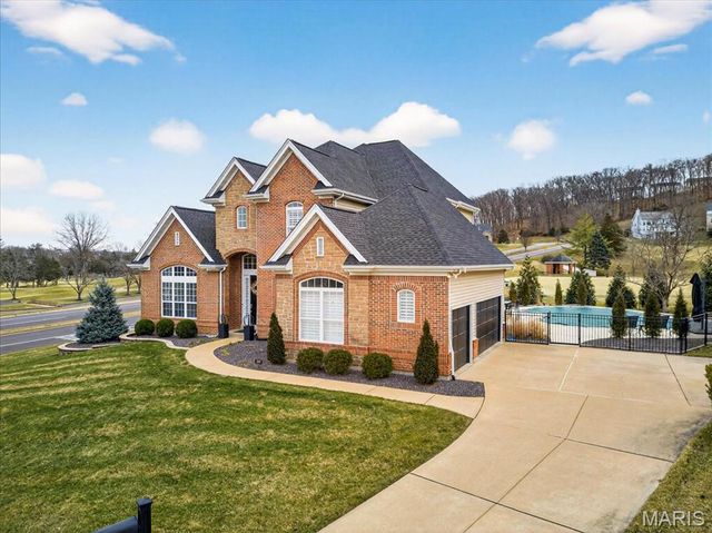 500 Overlook Terrace Court, Eureka, MO 63025