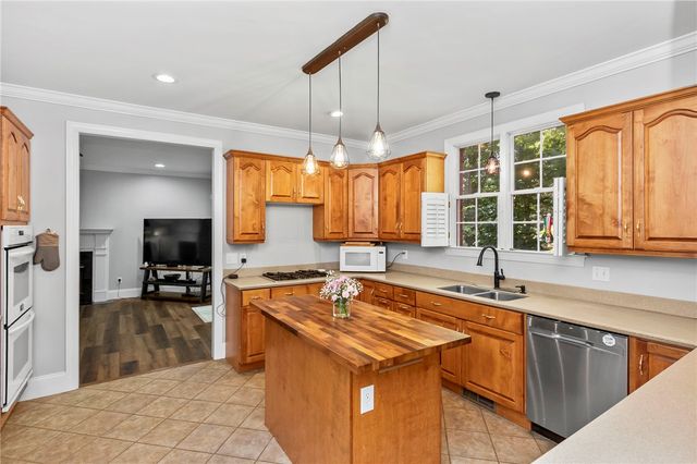 306 Oakmont Drive, Anderson, SC 29621