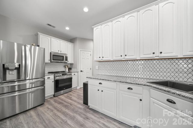 4718 Redmond Court NW, Concord, NC 28027