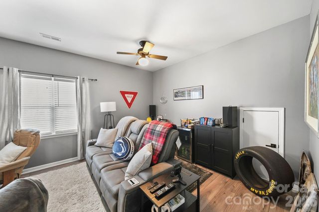 4718 Redmond Court NW, Concord, NC 28027