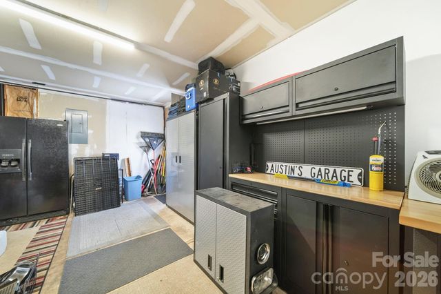 4718 Redmond Court NW, Concord, NC 28027