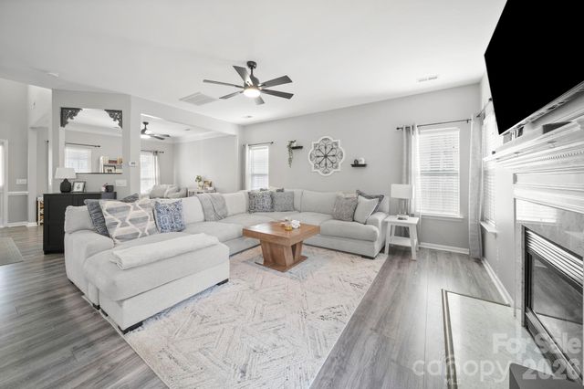 4718 Redmond Court NW, Concord, NC 28027