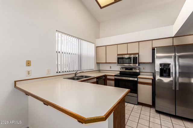 12826 S 40TH Place, Phoenix, AZ 85044