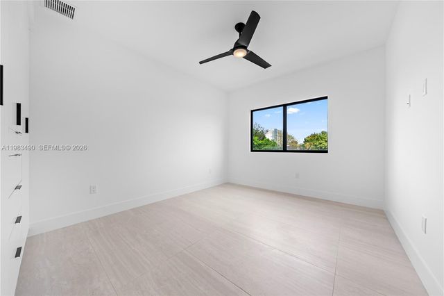 3187 SW 23rd St, Miami, FL 33145