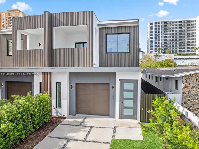 3187 SW 23rd St, Miami, FL 33145