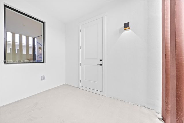 3187 SW 23rd St, Miami, FL 33145