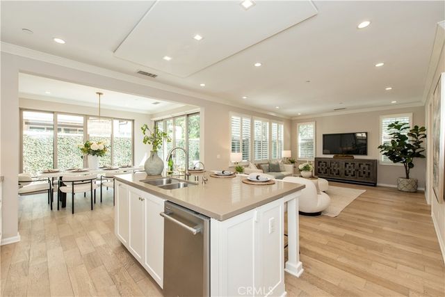 146 Rotunda, Irvine, CA 92620