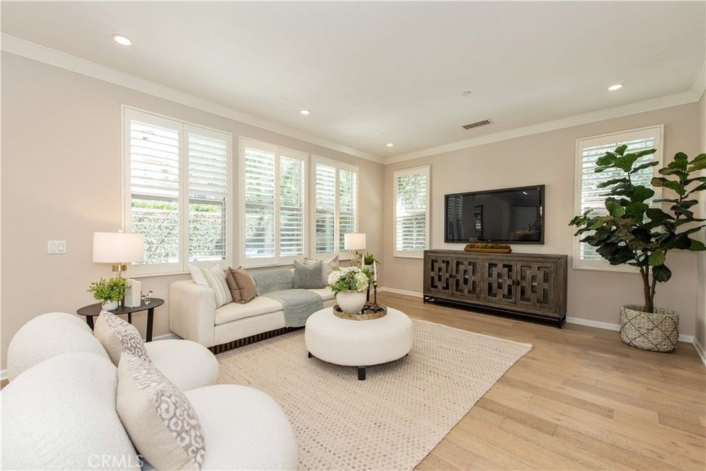 146 Rotunda, Irvine, CA 92620 — photo 4