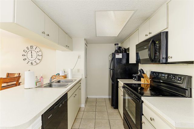 2028 ROYAL BAY BOULEVARD 85, Kissimmee, FL 34746