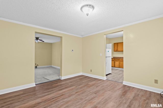 631 W EDWARDS Street, Springfield, IL 62704