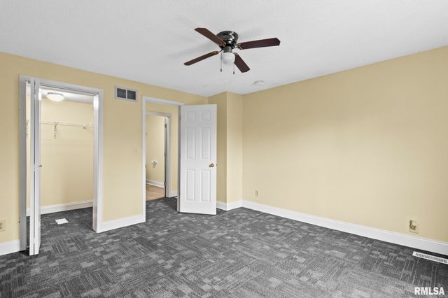 631 W EDWARDS Street, Springfield, IL 62704