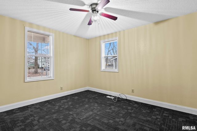 631 W EDWARDS Street, Springfield, IL 62704