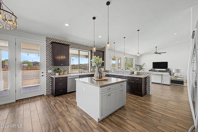 35029 N 12th Street, Phoenix, AZ 85086