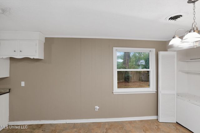 945 Valencia Street, Jackson, MS 39204