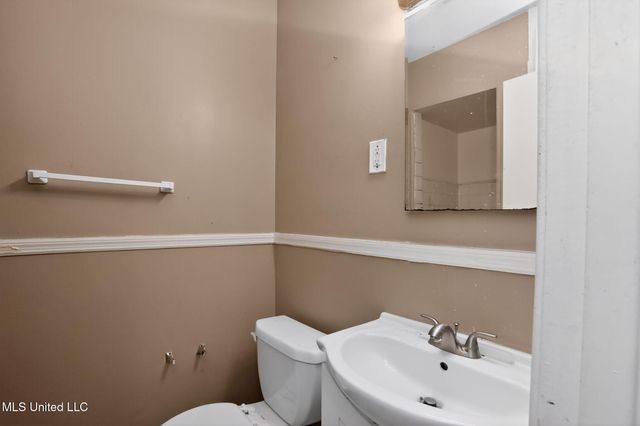 945 Valencia Street, Jackson, MS 39204