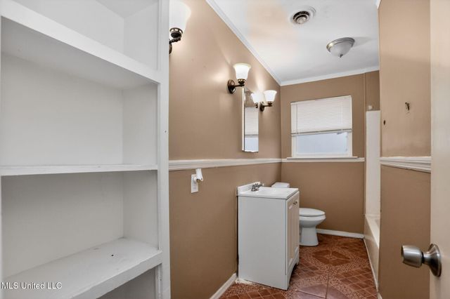 945 Valencia Street, Jackson, MS 39204