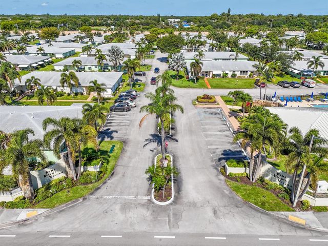 201 Bayview Avenue D, Boynton Beach, FL 33435