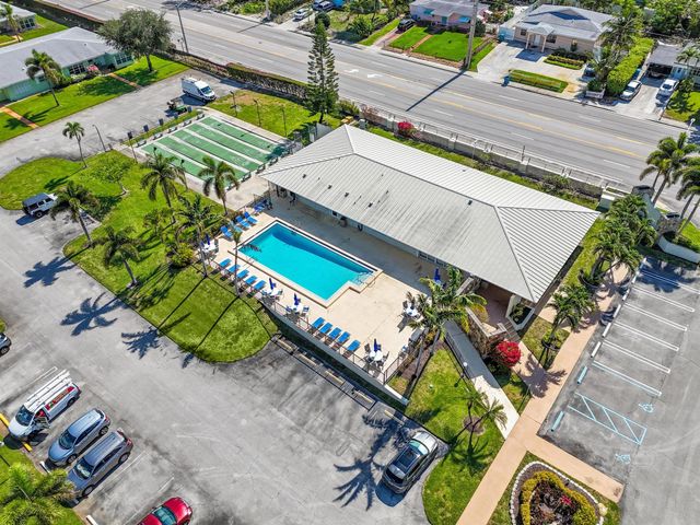 201 Bayview Avenue D, Boynton Beach, FL 33435