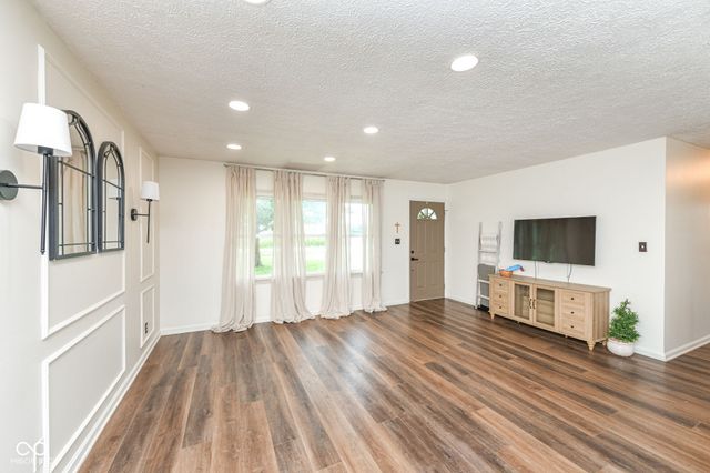 9214 E 206th Street, Noblesville, IN 46060
