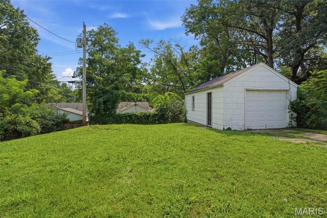 7820 Alert Drive, St Louis, MO 63133