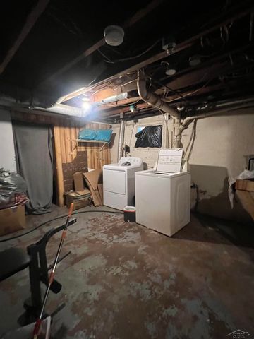 831 Ash Street, Saginaw, MI 48602