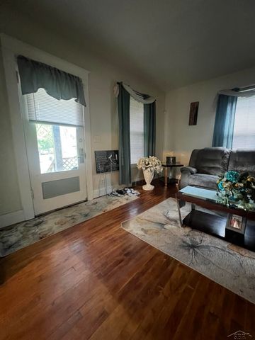 831 Ash Street, Saginaw, MI 48602