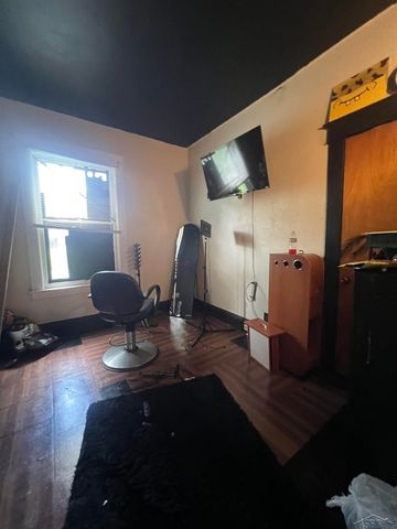831 Ash Street, Saginaw, MI 48602