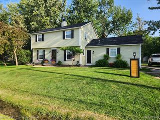 26560 Acacia Street, Harrison Twp, MI 48045
