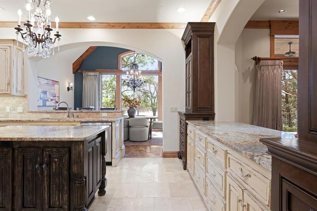 15613 Via Sierra, Edmond, OK 73013