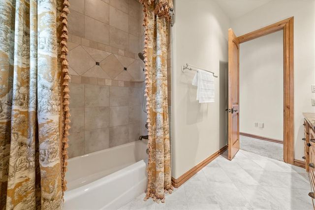 15613 Via Sierra, Edmond, OK 73013