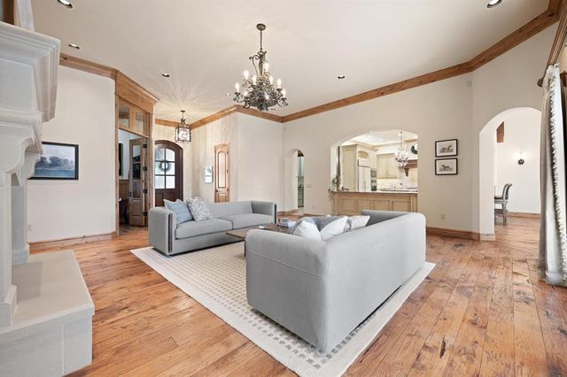 15613 Via Sierra, Edmond, OK 73013