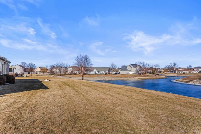1808 S Orchard Drive, Mahomet, IL 61853