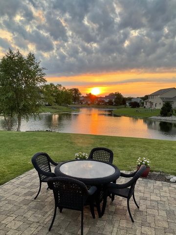 1808 S Orchard Drive, Mahomet, IL 61853