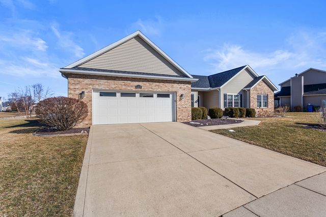 1808 S Orchard Drive, Mahomet, IL 61853