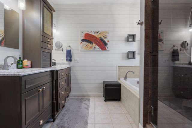 1808 S Orchard Drive, Mahomet, IL 61853