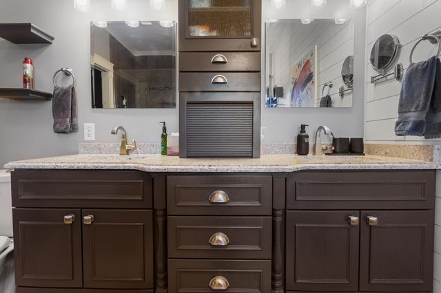 1808 S Orchard Drive, Mahomet, IL 61853