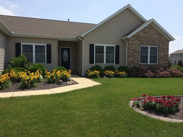 1808 S Orchard Drive, Mahomet, IL 61853