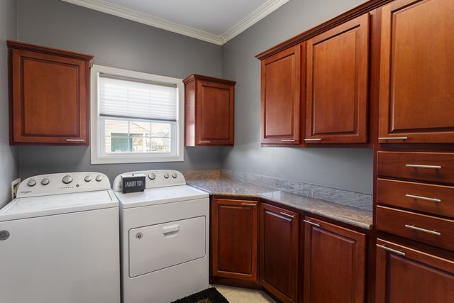 1808 S Orchard Drive, Mahomet, IL 61853