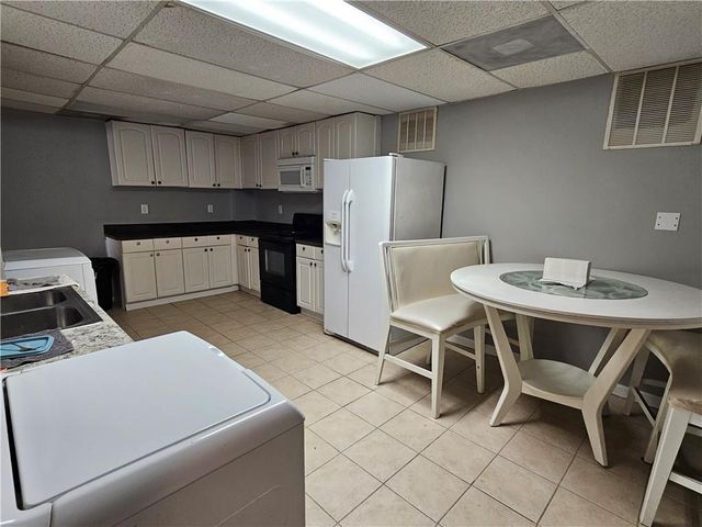 1734 Longmont Drive, Lawrenceville, GA 30044