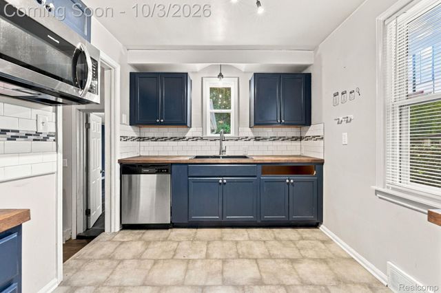 16543 Five Points Street, Redford Charter Township, MI 48240