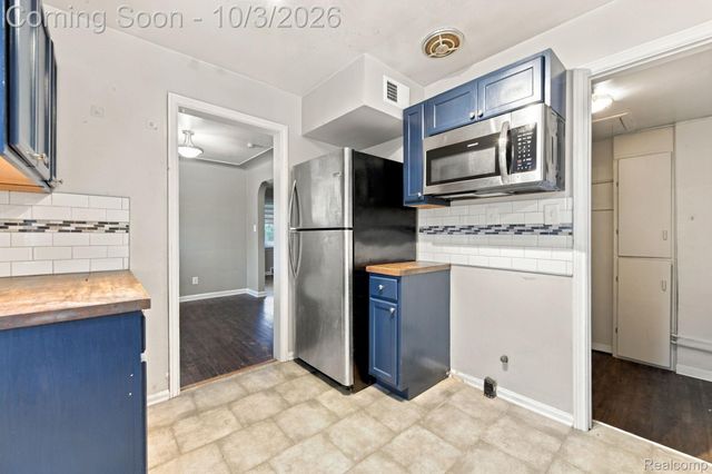 16543 Five Points Street, Redford Charter Township, MI 48240