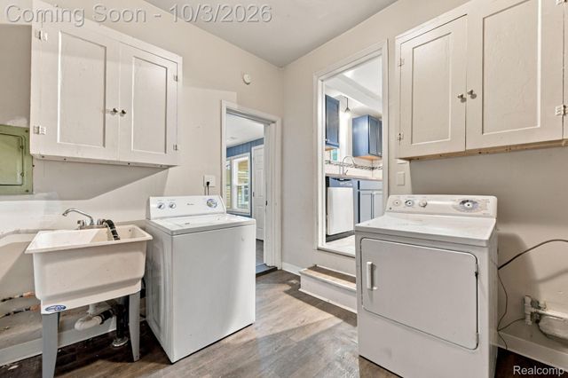 16543 Five Points Street, Redford Charter Township, MI 48240