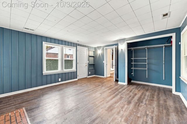 16543 Five Points Street, Redford Charter Township, MI 48240