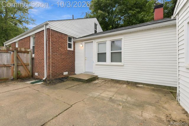 16543 Five Points Street, Redford Charter Township, MI 48240