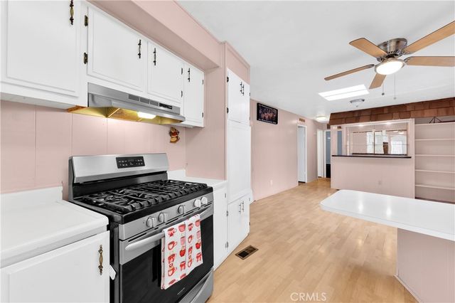 1550 SAN VICENTE, Hemet, CA 92543