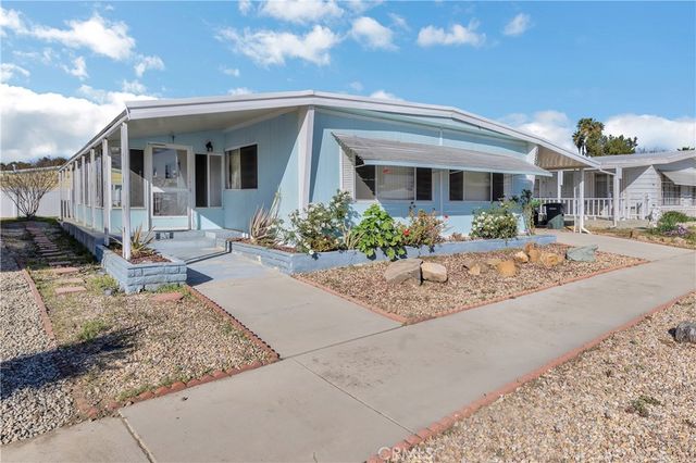 1550 SAN VICENTE, Hemet, CA 92543