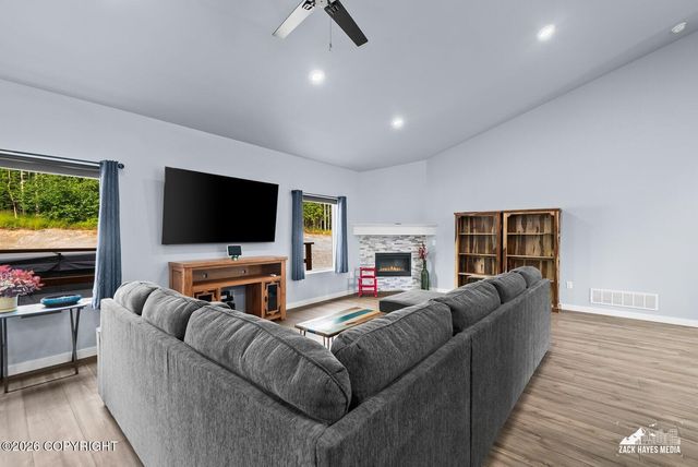 3650 S Hillrise Circle, Wasilla, AK 99623