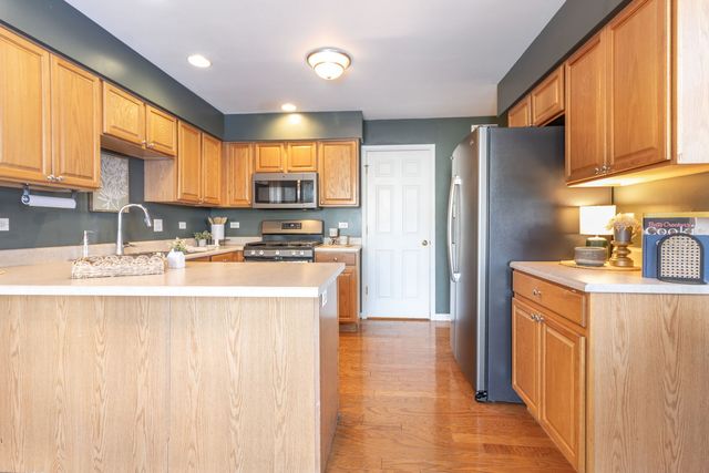 533 Mallard Lane D, Sugar Grove, IL 60554